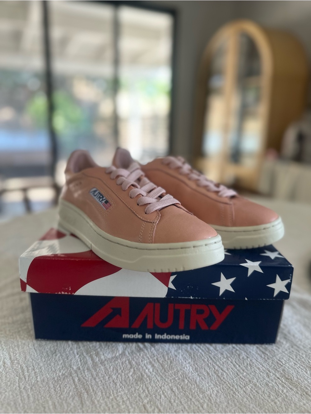 Autry Pink/Peach Leather Low-Top Sneakers